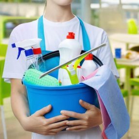 Ipari tisztítószer, takarítóeszköz